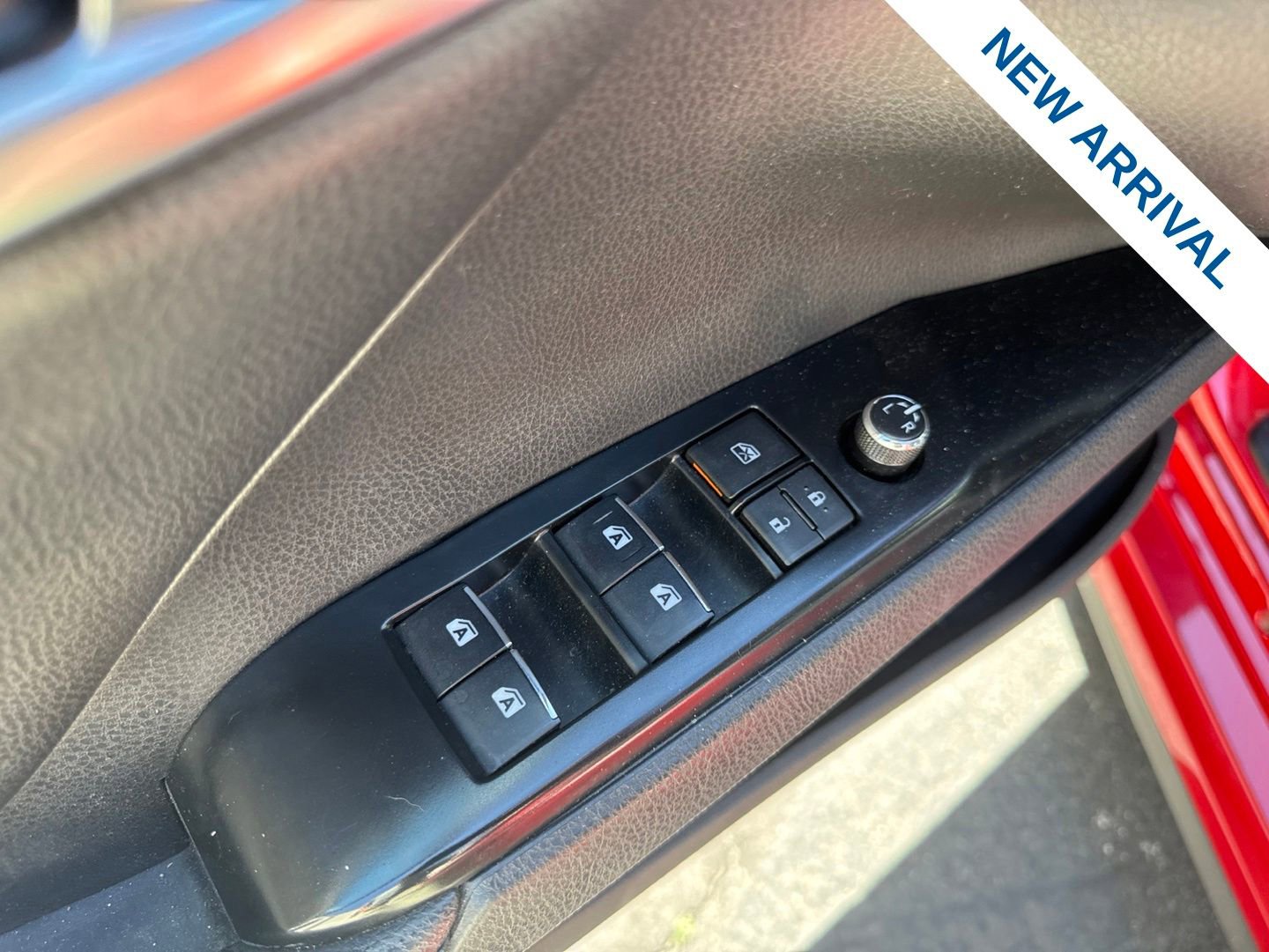 Used 2019 Toyota Camry XSE FWD image 18