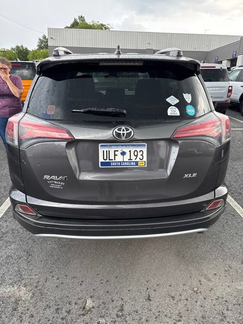Used 2017 Toyota RAV4 XLE FWD image 4