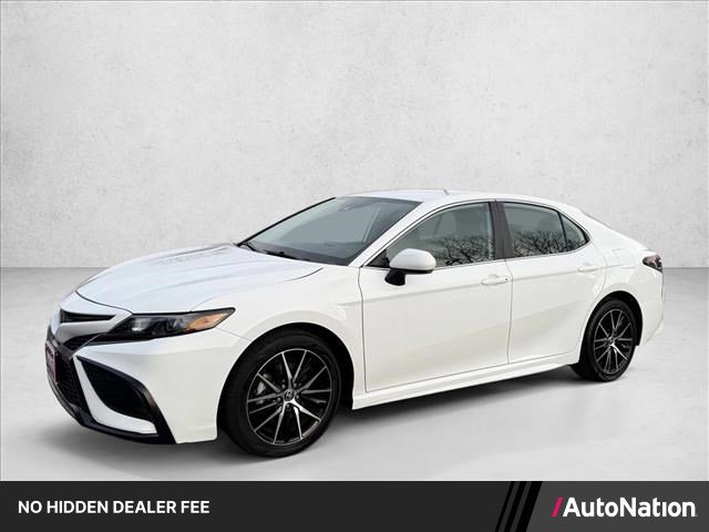 Used 2024 Toyota Camry SE