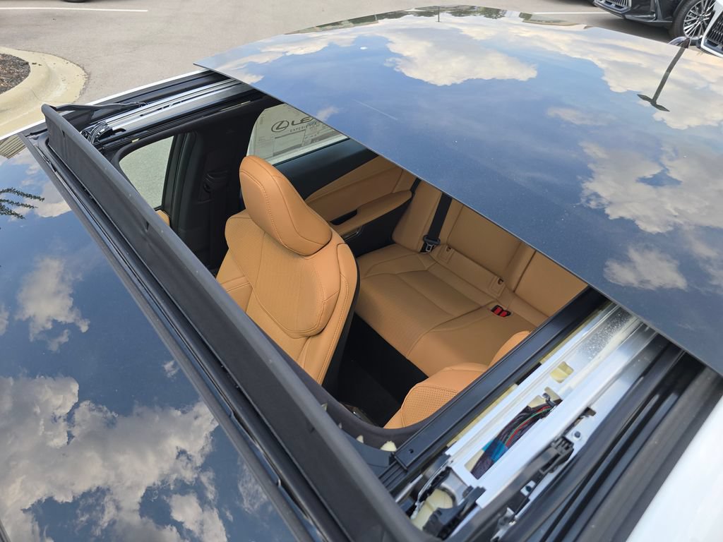 New 2026 Lexus ES 500e AWD/4WD image 6