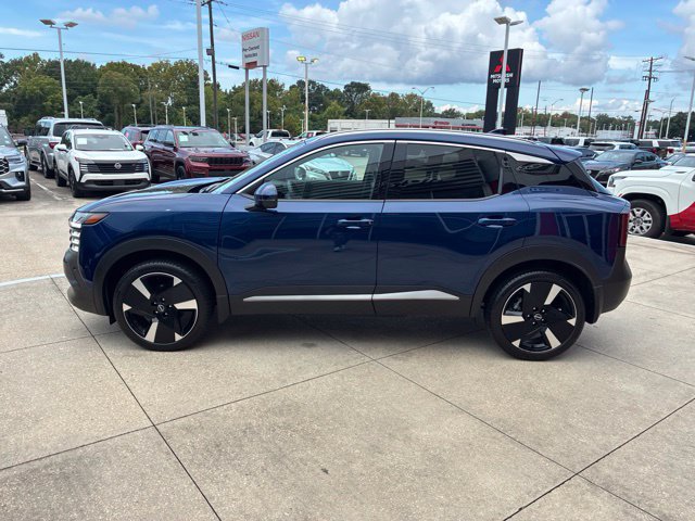 Used 2025 Nissan Kicks SR AWD/4WD image 4