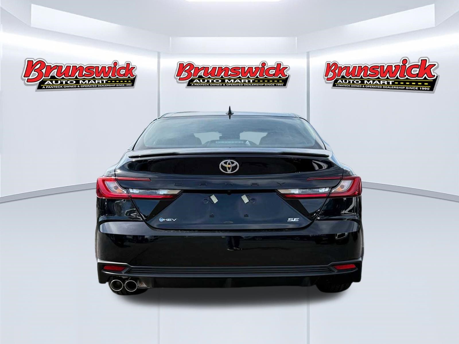 New 2026 Toyota Camry SE FWD image 5