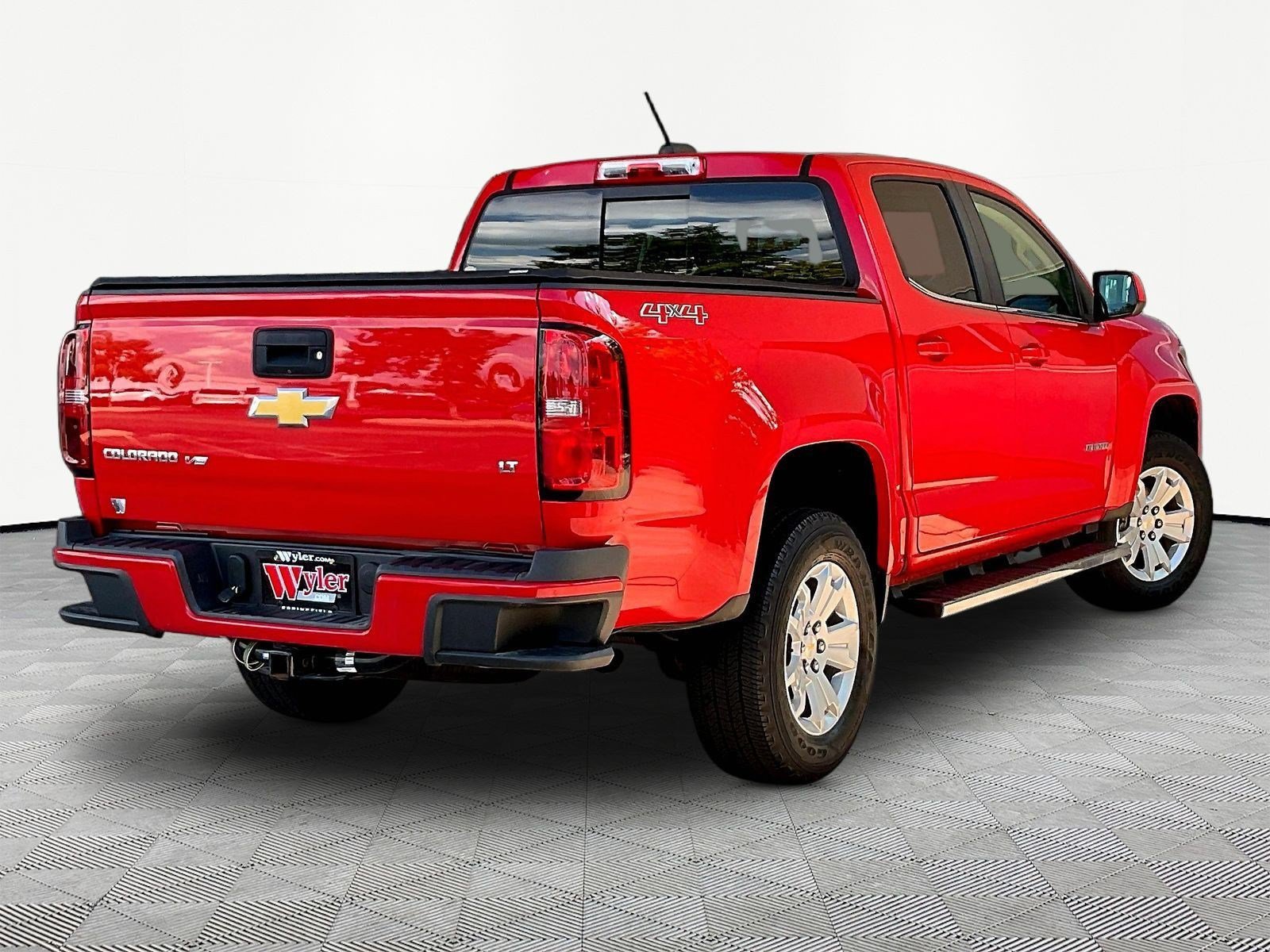 Used 2020 Chevrolet Colorado LT w/ Luxury Package AWD/4WD image 6