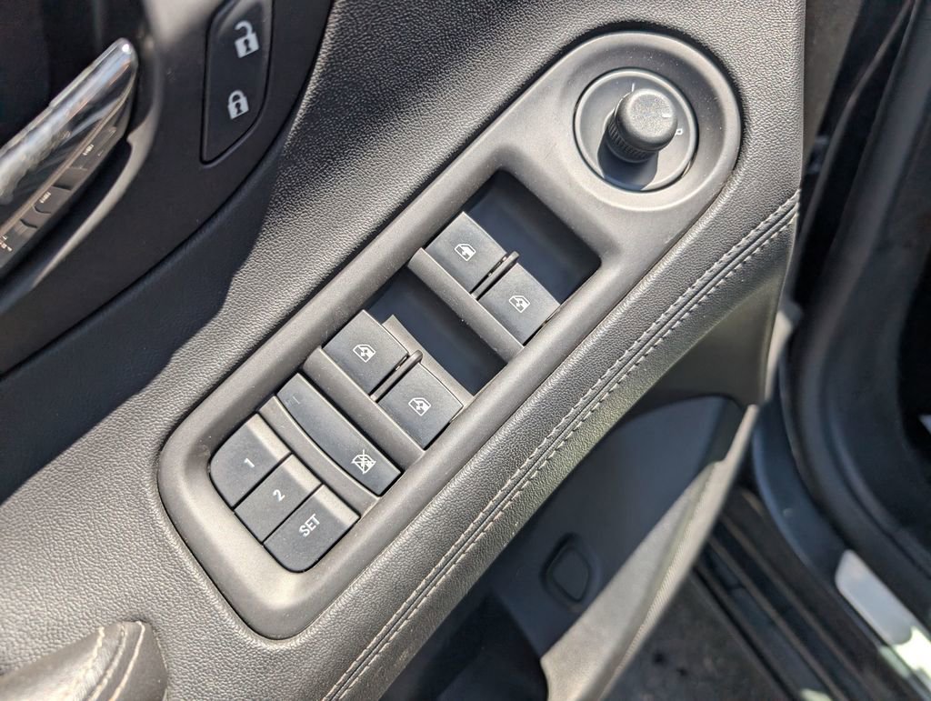 Used 2015 Buick LaCrosse Leather FWD image 15