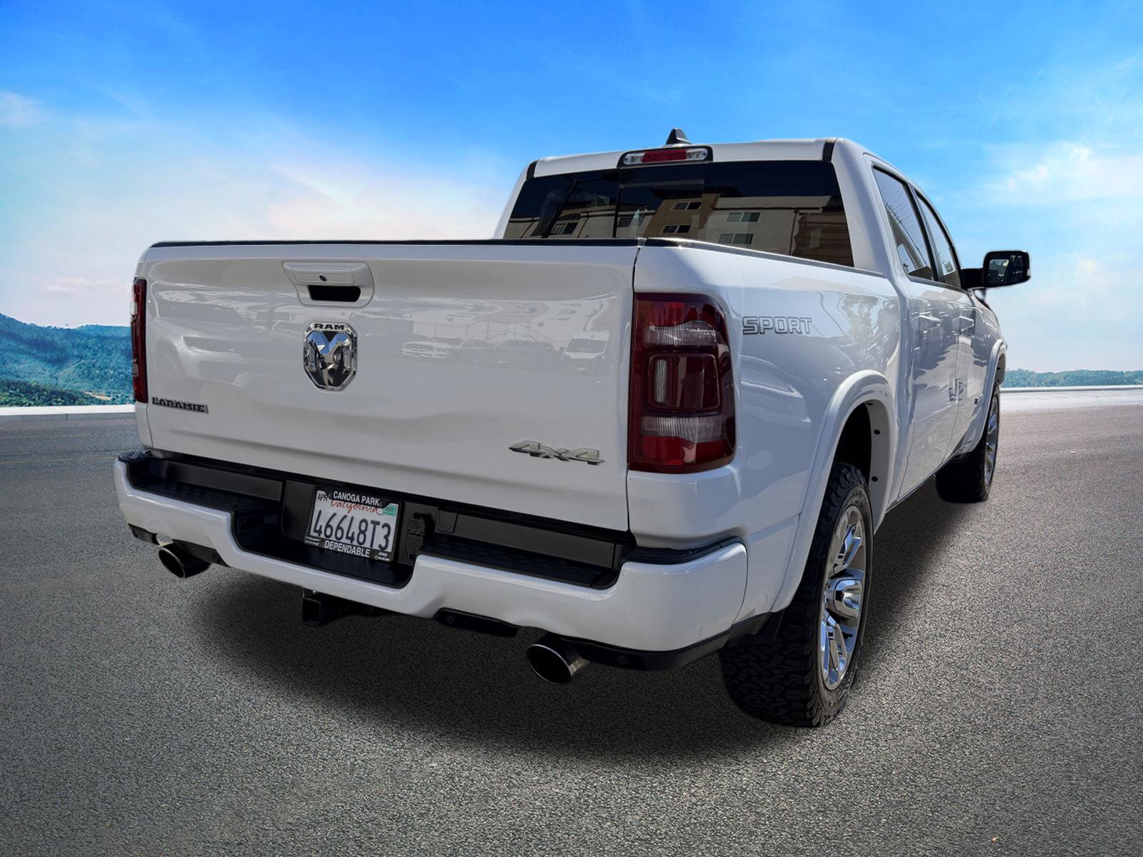 Certified 2022 RAM 1500 Laramie w/ Sport Appearance Package AWD/4WD image 9