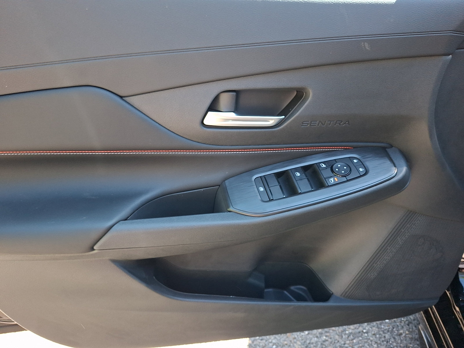 New 2027 Nissan Sentra SR w/ SR All Weather Package FWD image 8