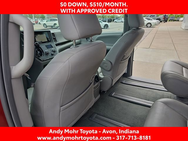 Used 2017 Toyota Sienna XLE Premium image 32