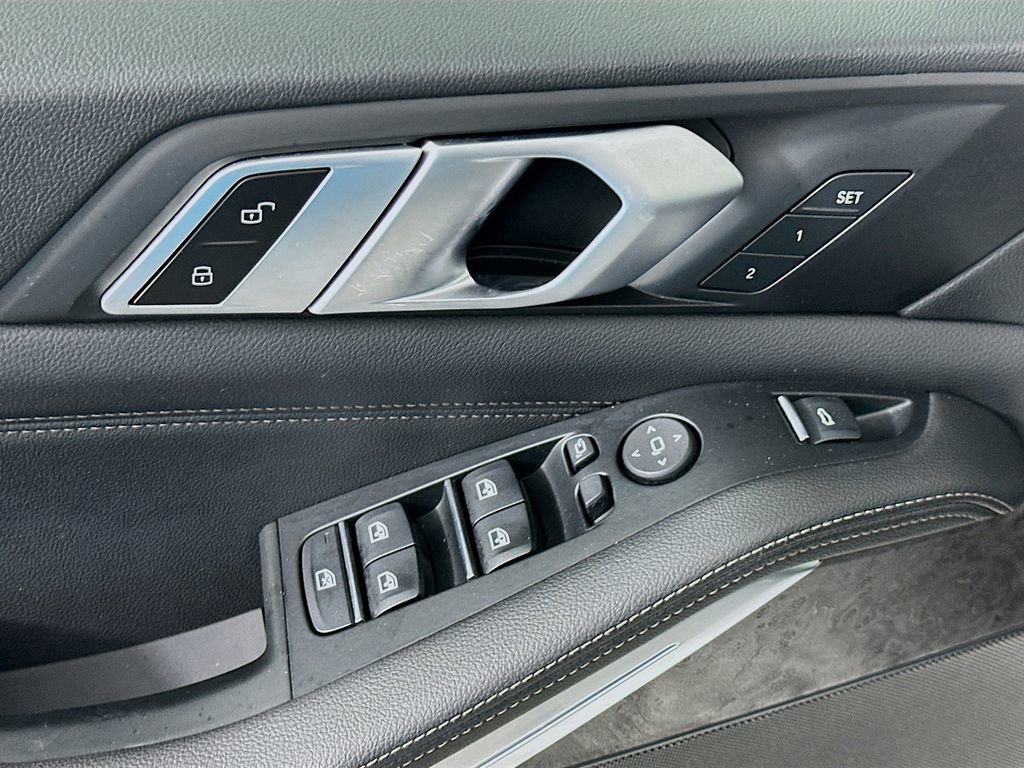 Used 2019 BMW X5 xDrive40i w/ M Sport Package image 18