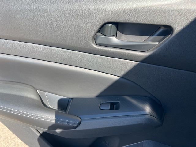 Used 2024 Nissan Altima 2.5 SV FWD image 25