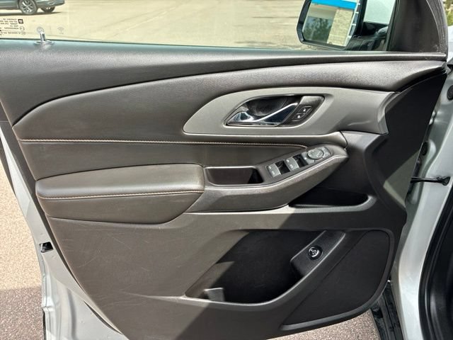 Certified 2019 Chevrolet Traverse LT FWD image 12