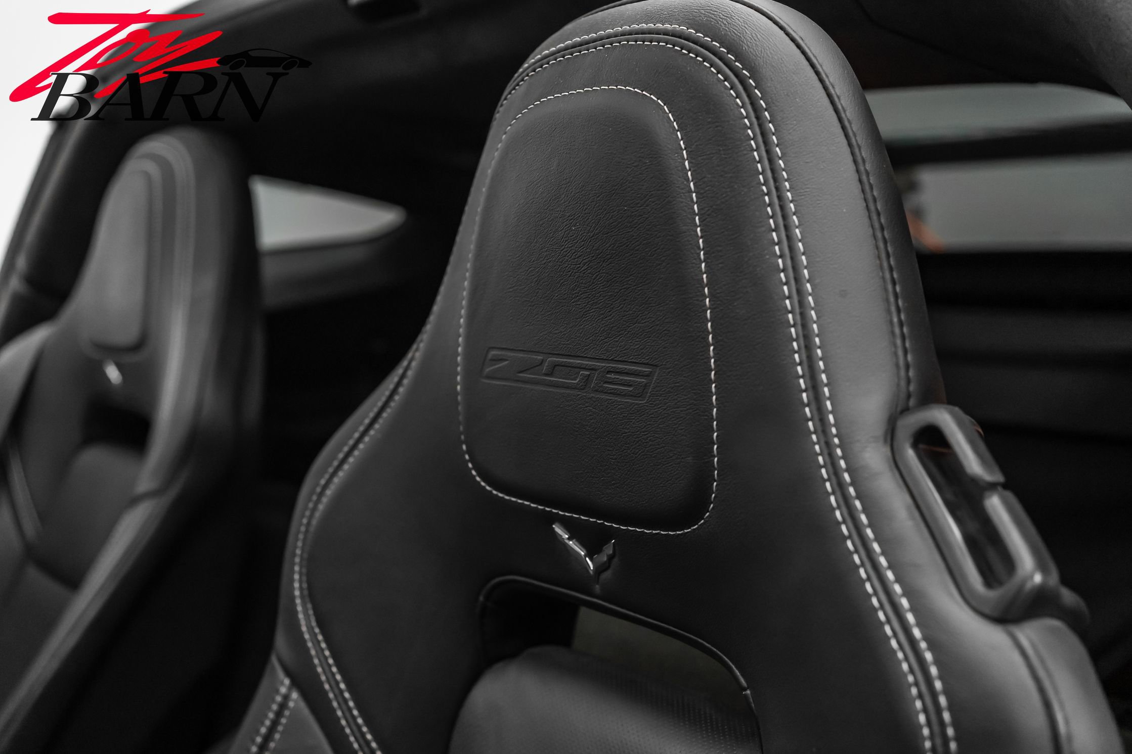 Used 2016 Chevrolet Corvette Z06 w/ 3LZ Preferred Equipment Group image 33