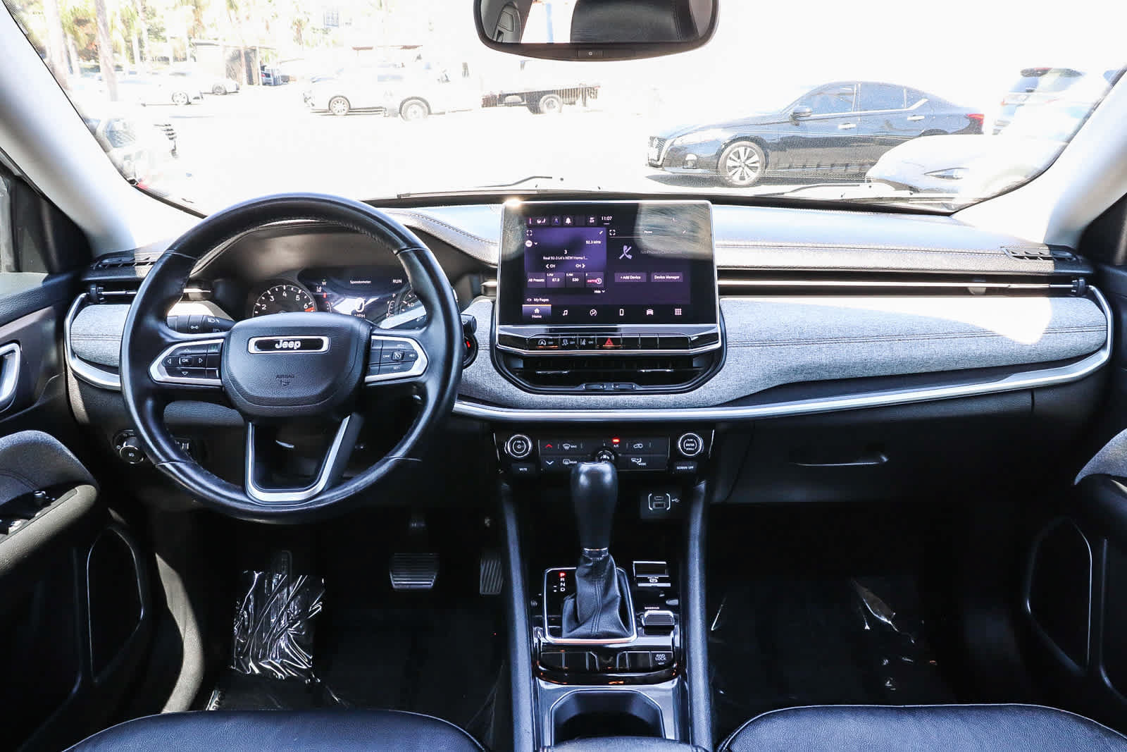 Used 2022 Jeep Compass Latitude AWD/4WD image 16