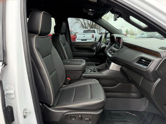 Used 2024 Chevrolet Tahoe Premier AWD/4WD image 17