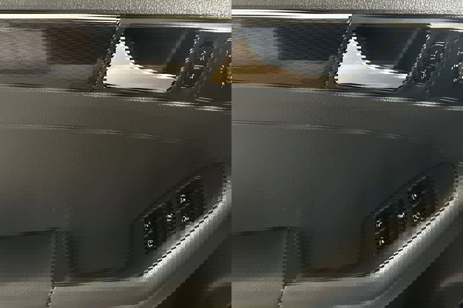 Used 2016 Volkswagen Jetta SEL Premium w/ Lighting Package image 13