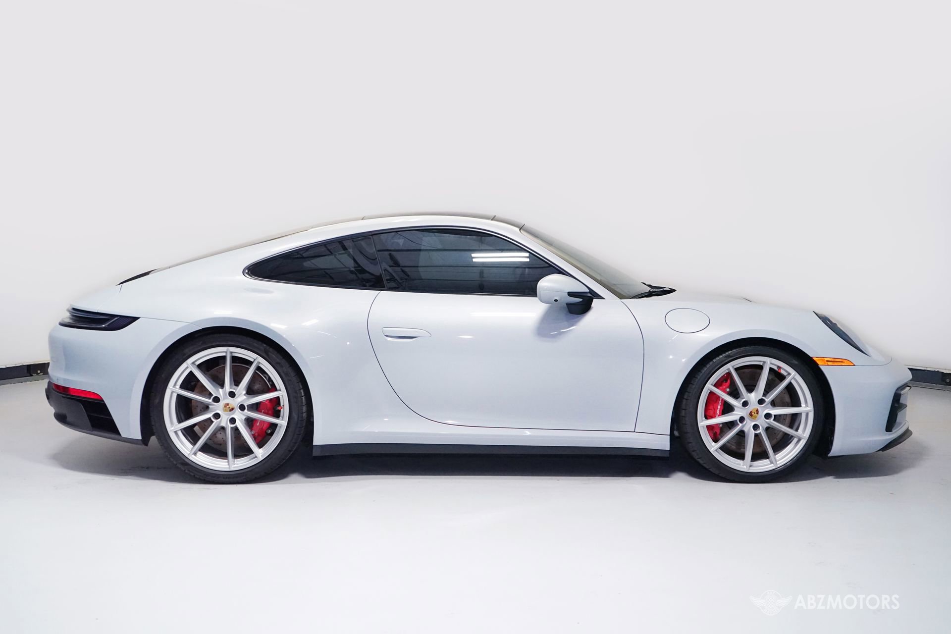 Used 2024 Porsche 911 Carrera GTS RWD image 3