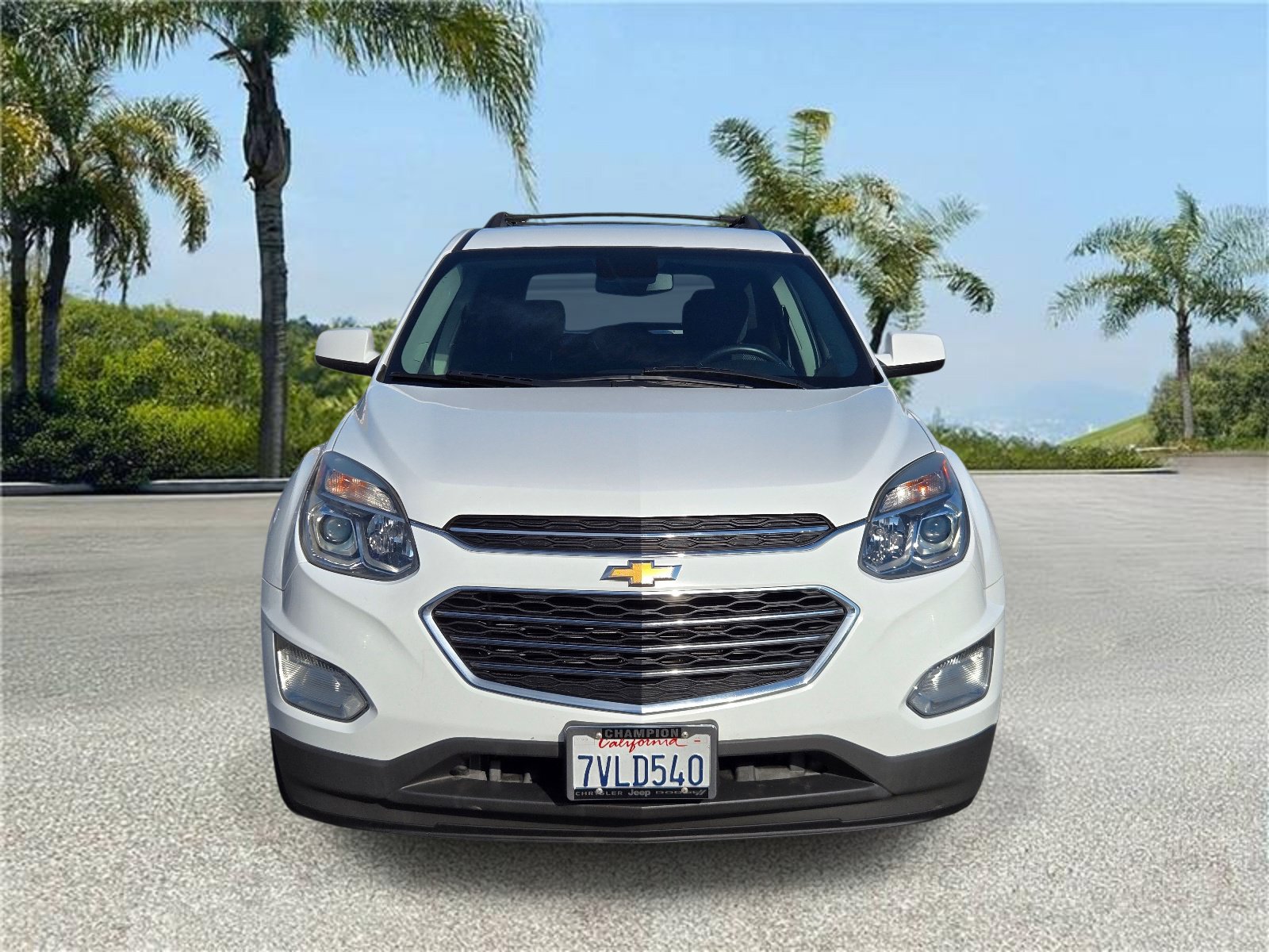 Used 2017 Chevrolet Equinox LT w/ Convenience Package FWD image 3