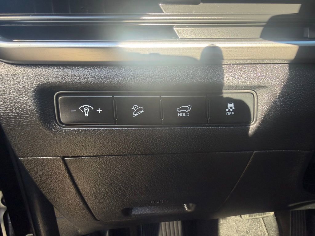 Used 2023 Kia Telluride EX w/ EX Captain's Chair Package AWD/4WD image 21