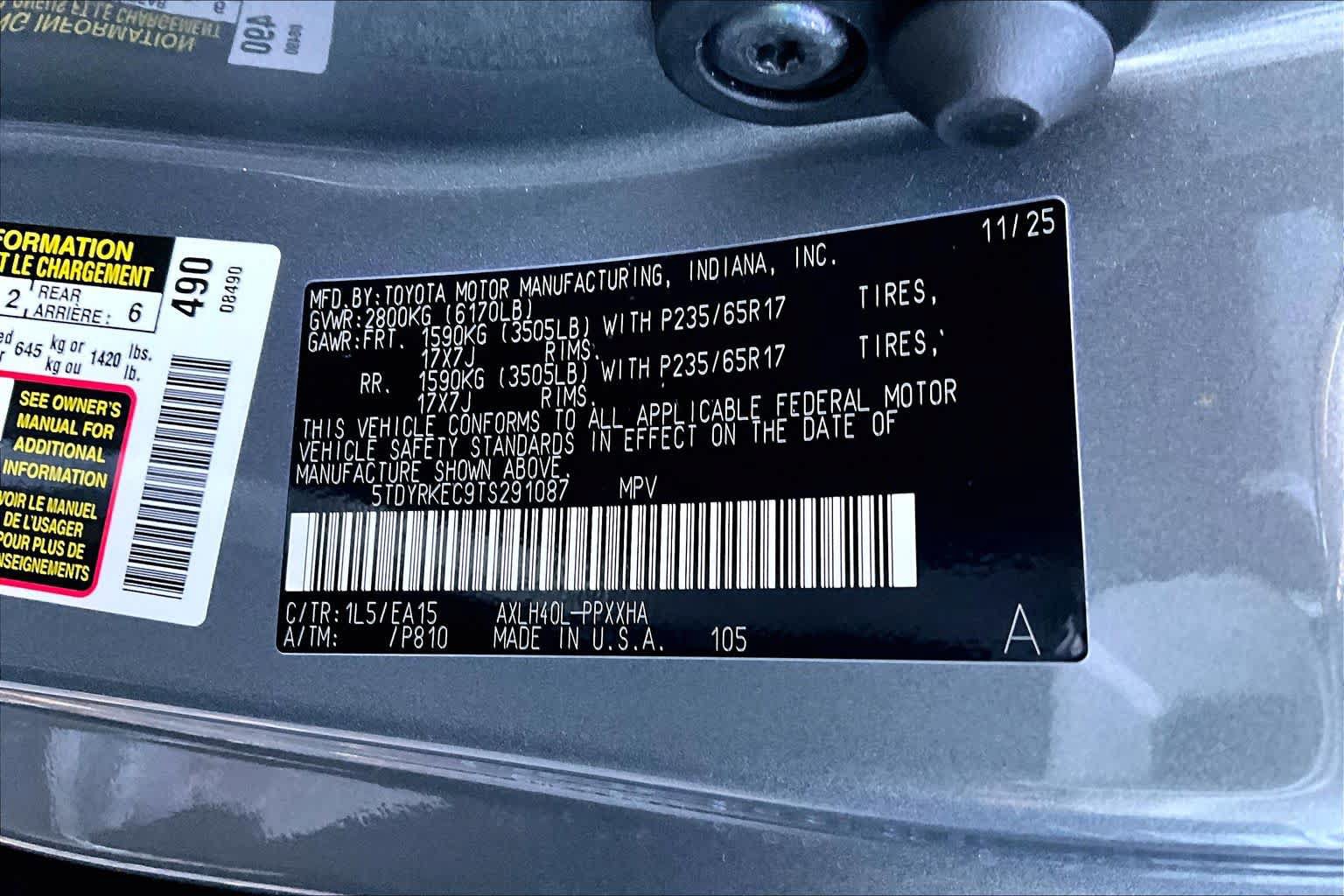 Certified 2026 Toyota Sienna XLE FWD image 34
