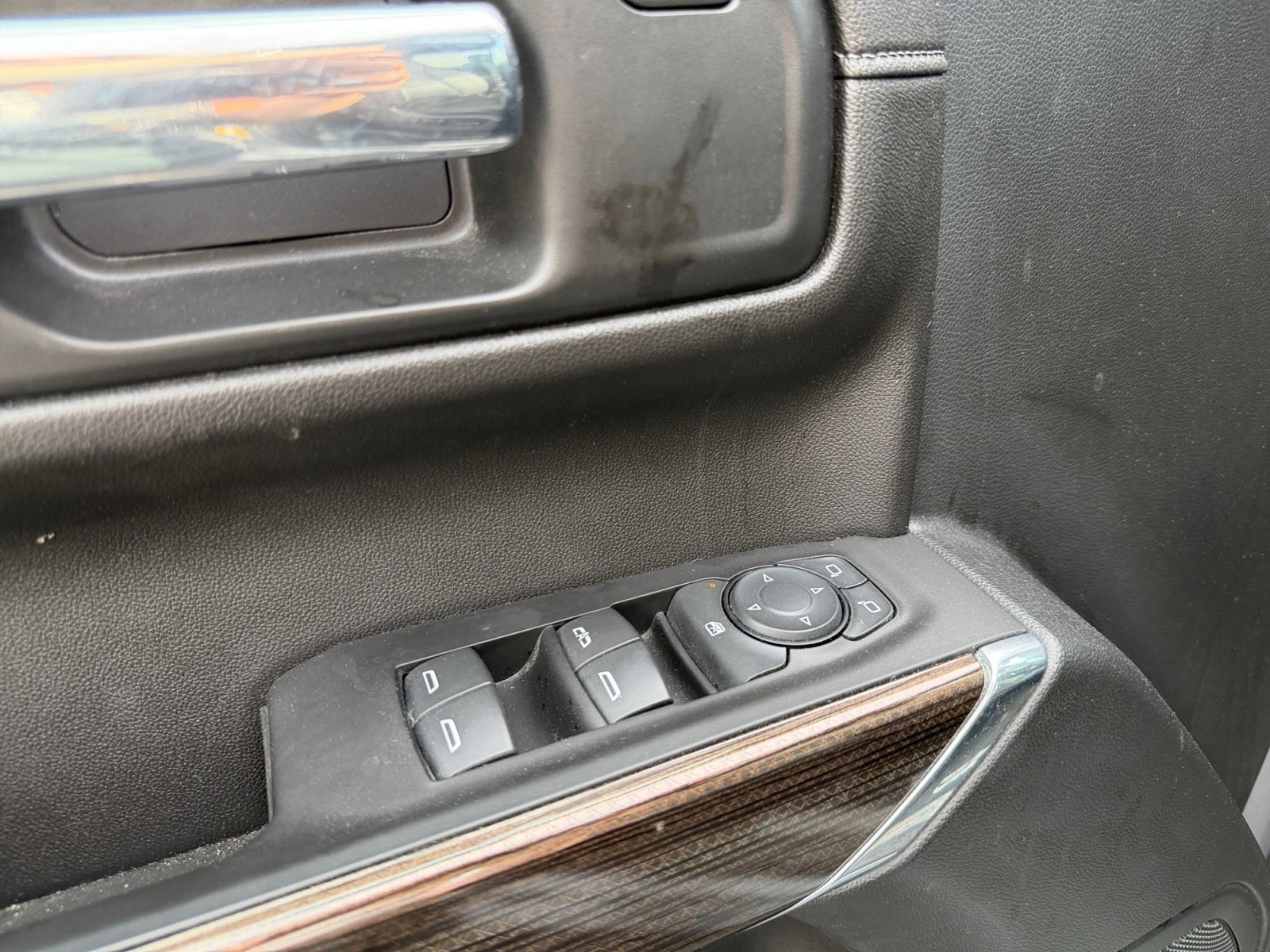 Used 2021 Chevrolet Silverado 1500 LT Trail Boss w/ Convenience Package II AWD/4WD image 21