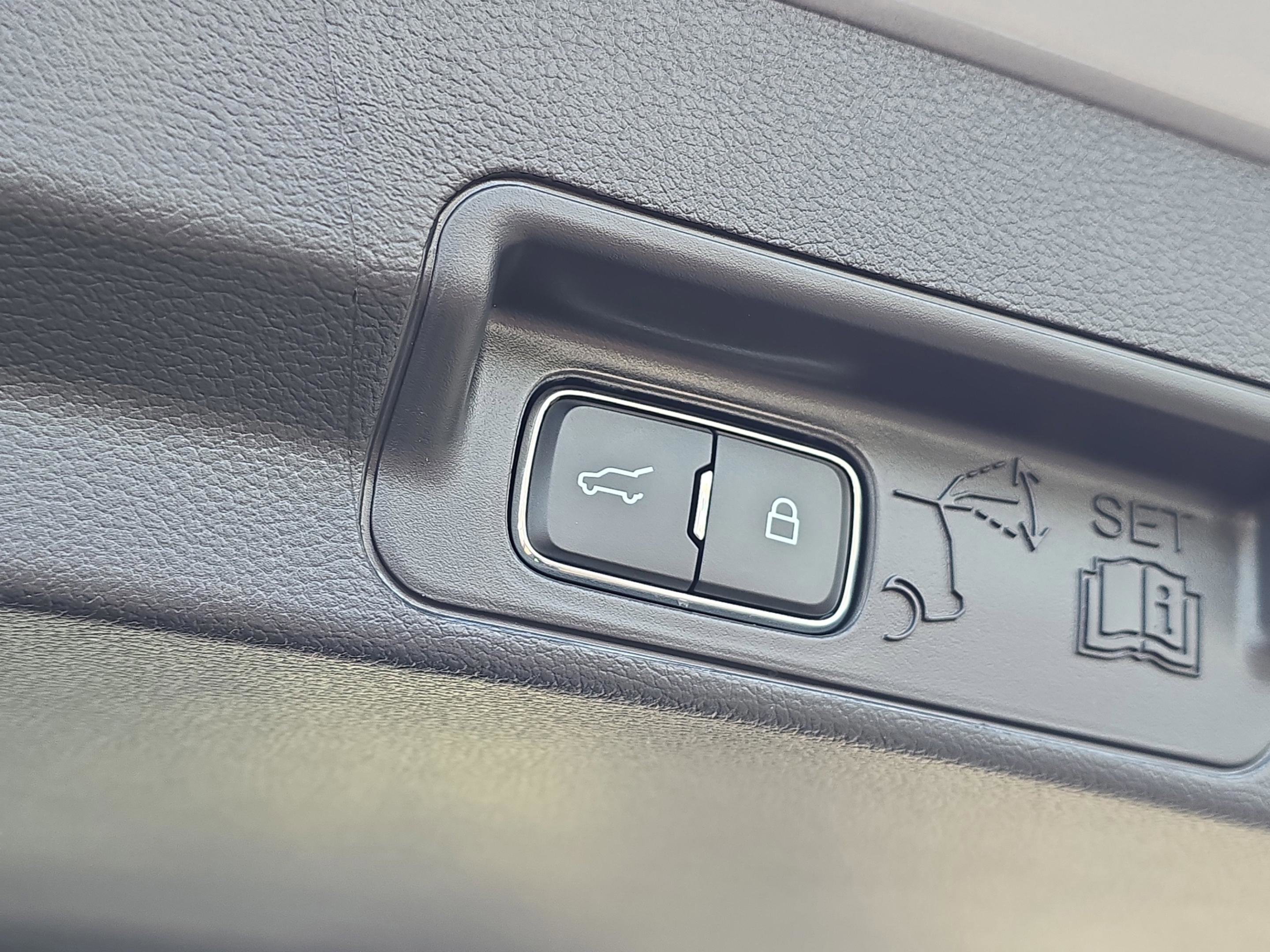 New 2026 Ford Explorer Active w/ Active Comfort Package image 5