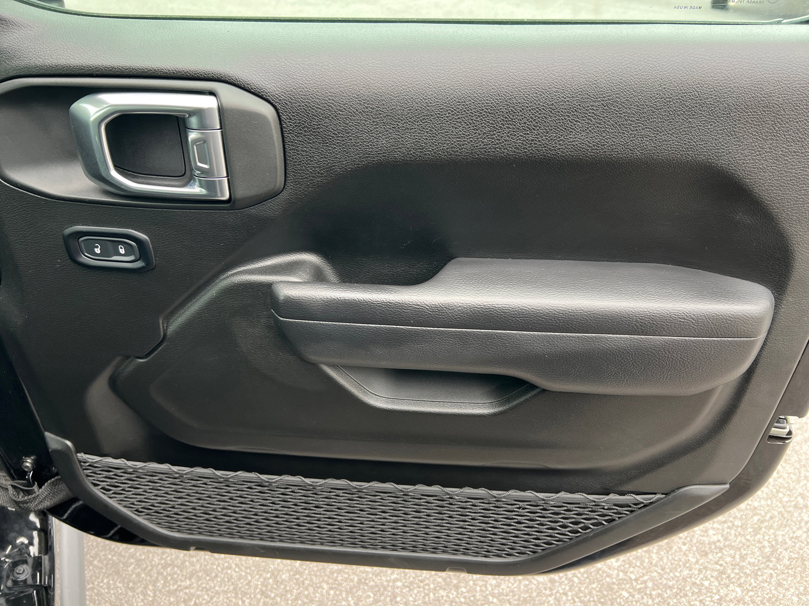 Used 2025 Jeep Wrangler Unlimited Rubicon 4xe w/ Convenience Group image 14