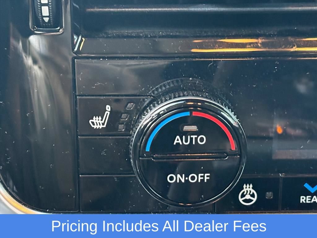 Used 2023 Nissan Rogue SL w/ SL Premium Package AWD/4WD image 13
