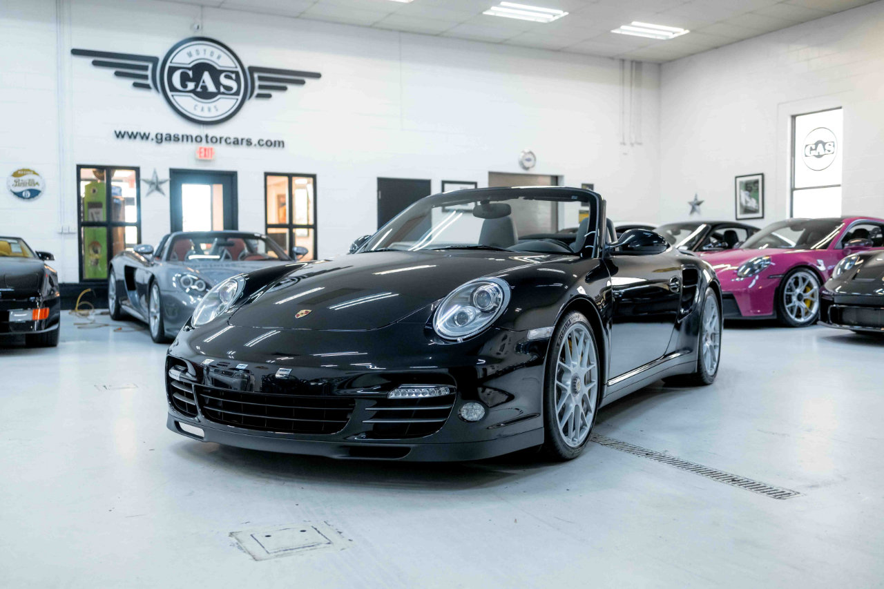 Used 2011 Porsche 911 Turbo S image 4