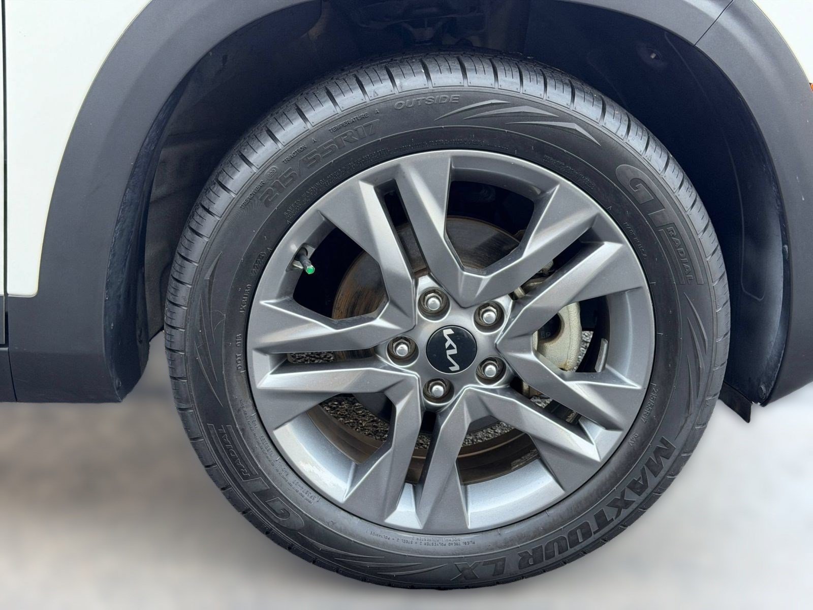 Used 2023 Kia Seltos S FWD image 12