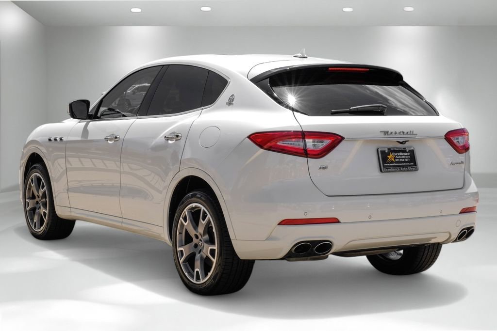 Used 2019 Maserati Levante image 11