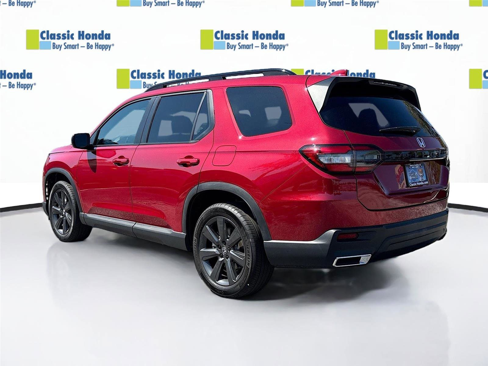 Certified 2025 Honda Pilot Sport image 5