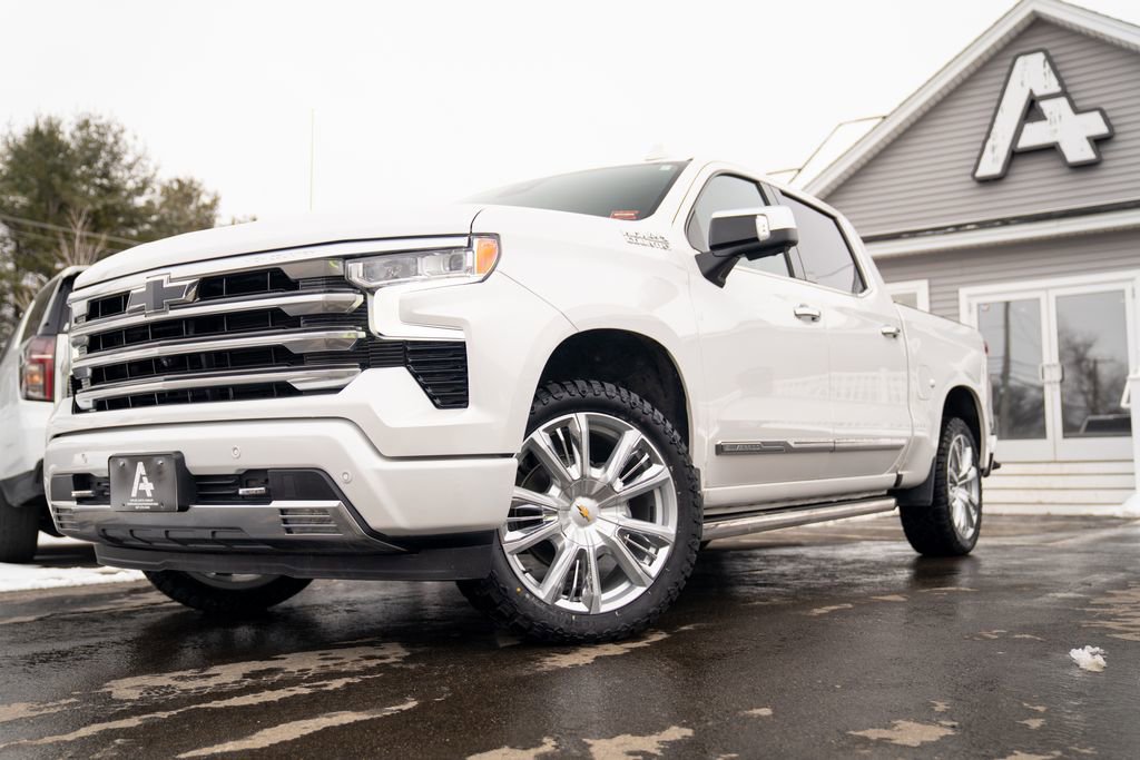 Used 2023 Chevrolet Silverado 1500 High Country w/ High Country Premium Package image 1