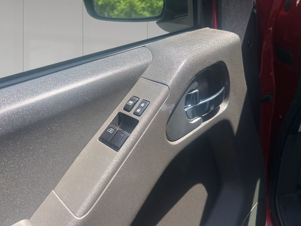 Used 2021 Nissan Frontier SV AWD/4WD image 11