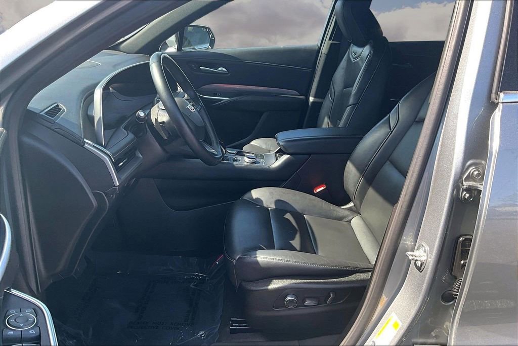 Certified 2025 Cadillac XT4 Premium Luxury image 21