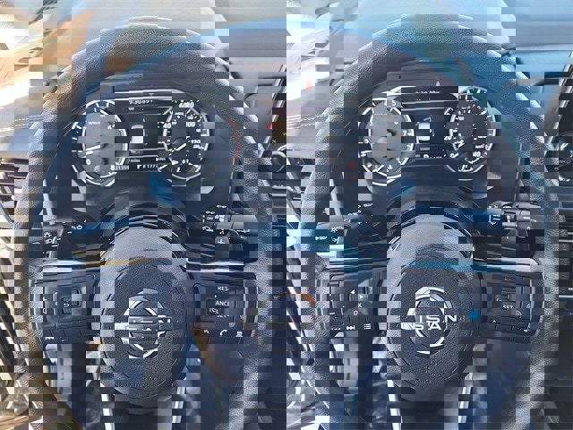 Certified 2023 Nissan Rogue SV image 9