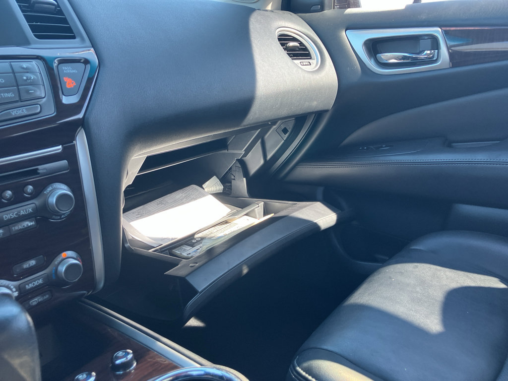 Used 2016 Nissan Pathfinder Platinum AWD/4WD image 24