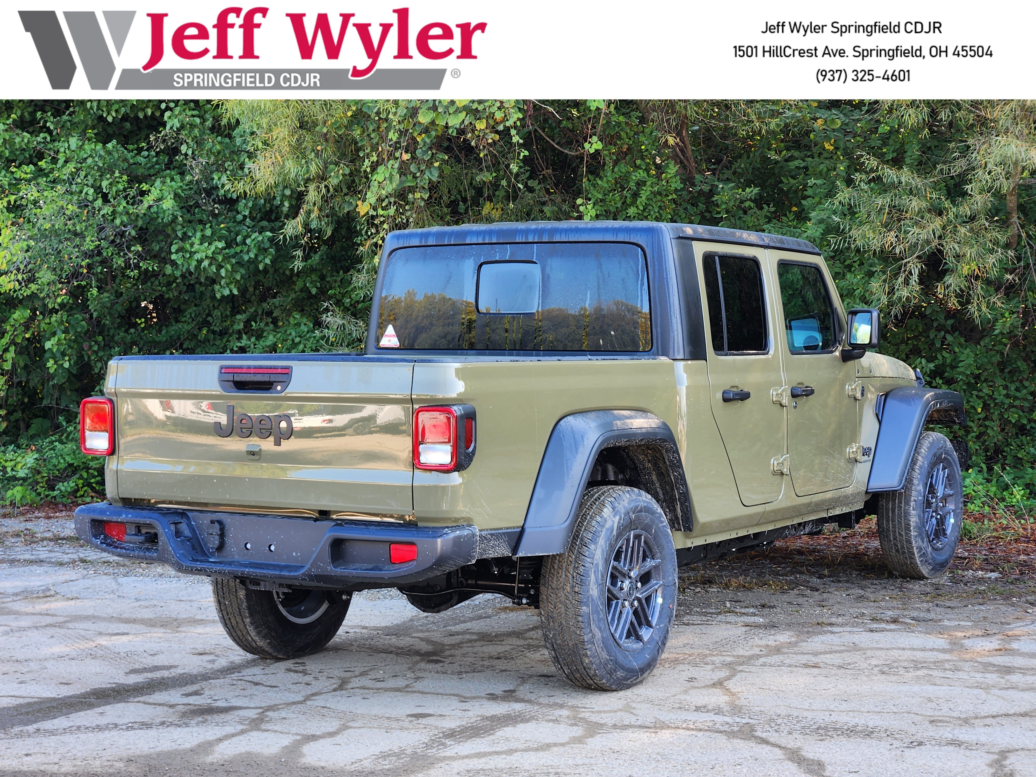 New 2025 Jeep Gladiator Sport image 14