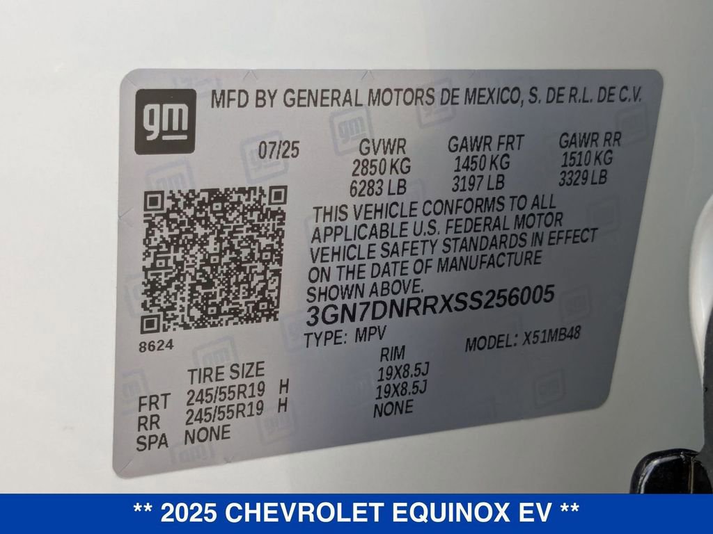 New 2025 Chevrolet Equinox EV LT image 35