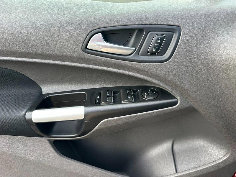 Used 2020 Ford Transit Connect XLT image 9