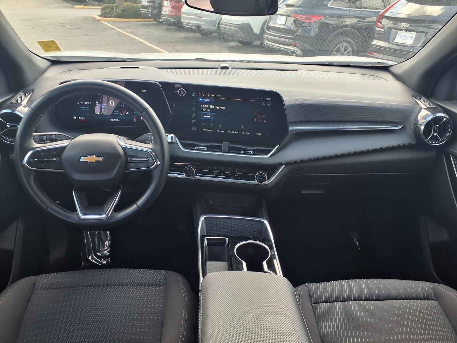 Used 2025 Chevrolet Equinox LT image 3