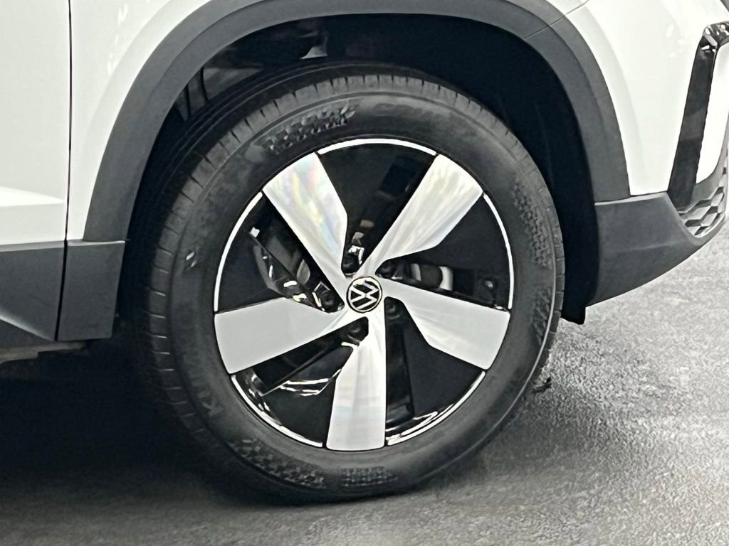 Certified 2024 Volkswagen Taos S AWD/4WD image 36