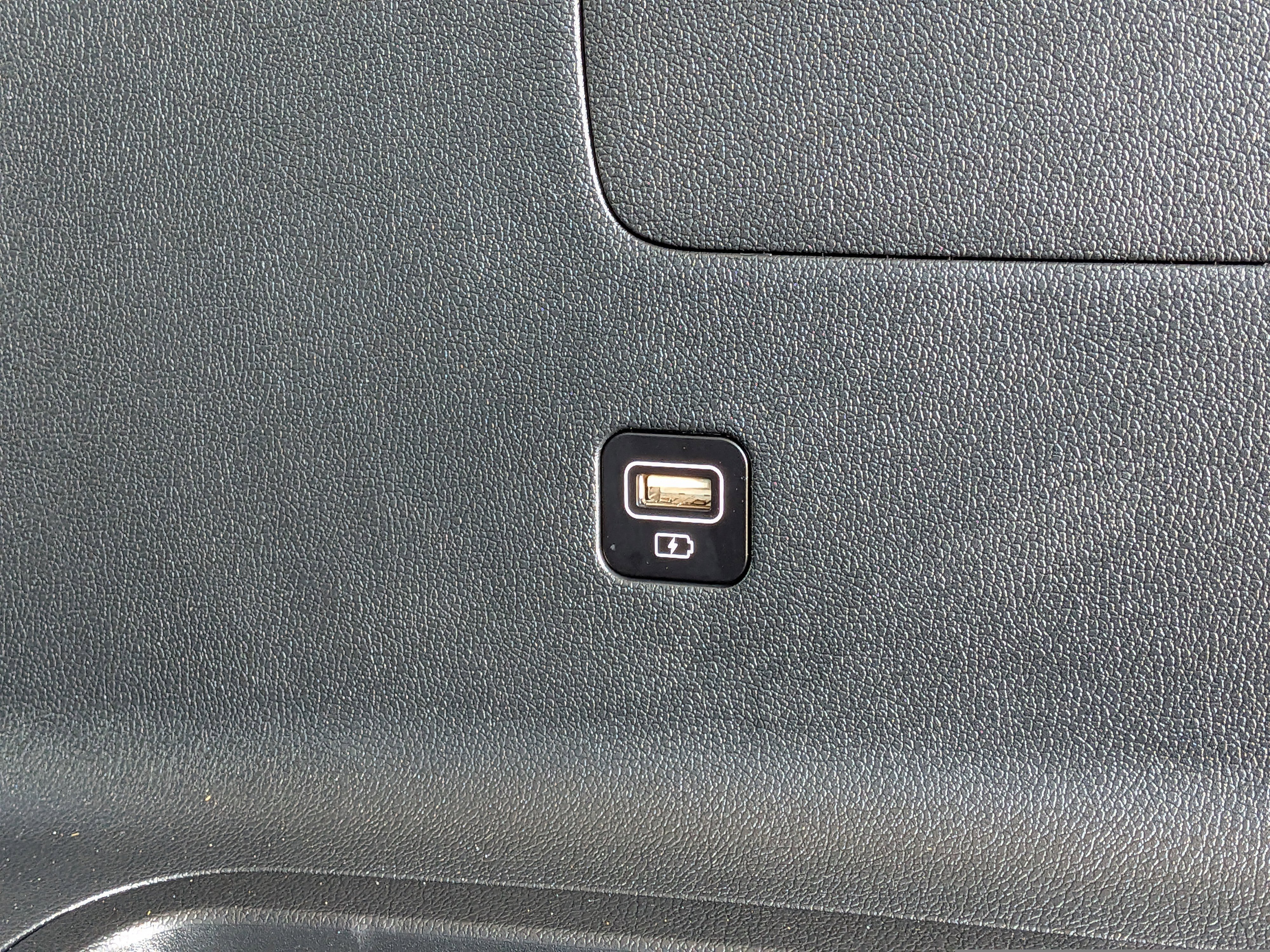 Used 2023 Kia Sorento SX image 16