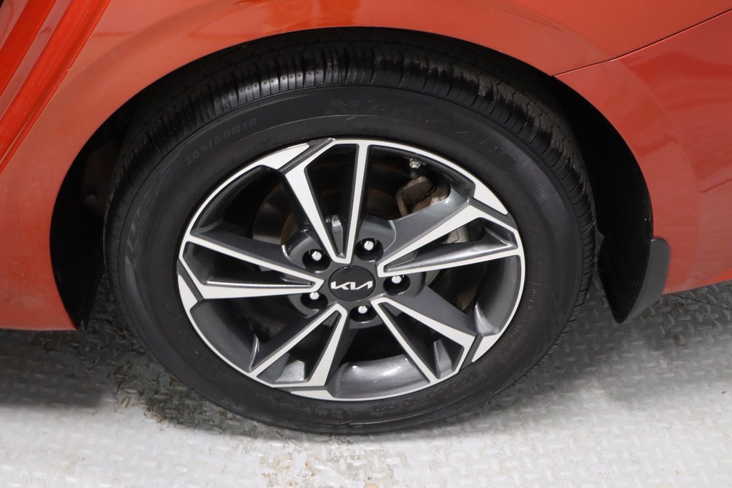 Used 2022 Kia Forte LXS image 19