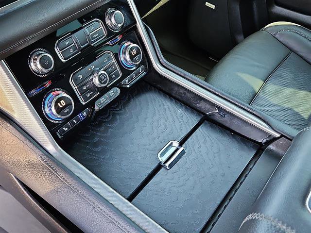 Used 2022 GMC Yukon Denali image 20