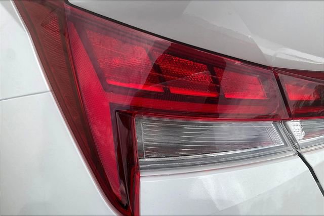 New 2025 Hyundai Elantra SEL image 24