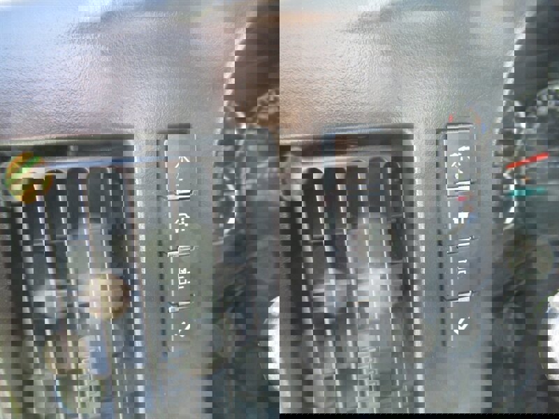 Used 2014 Chevrolet Express 2500 image 24