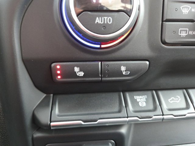 Used 2020 Chevrolet Silverado 2500 LT w/ Convenience Package image 7