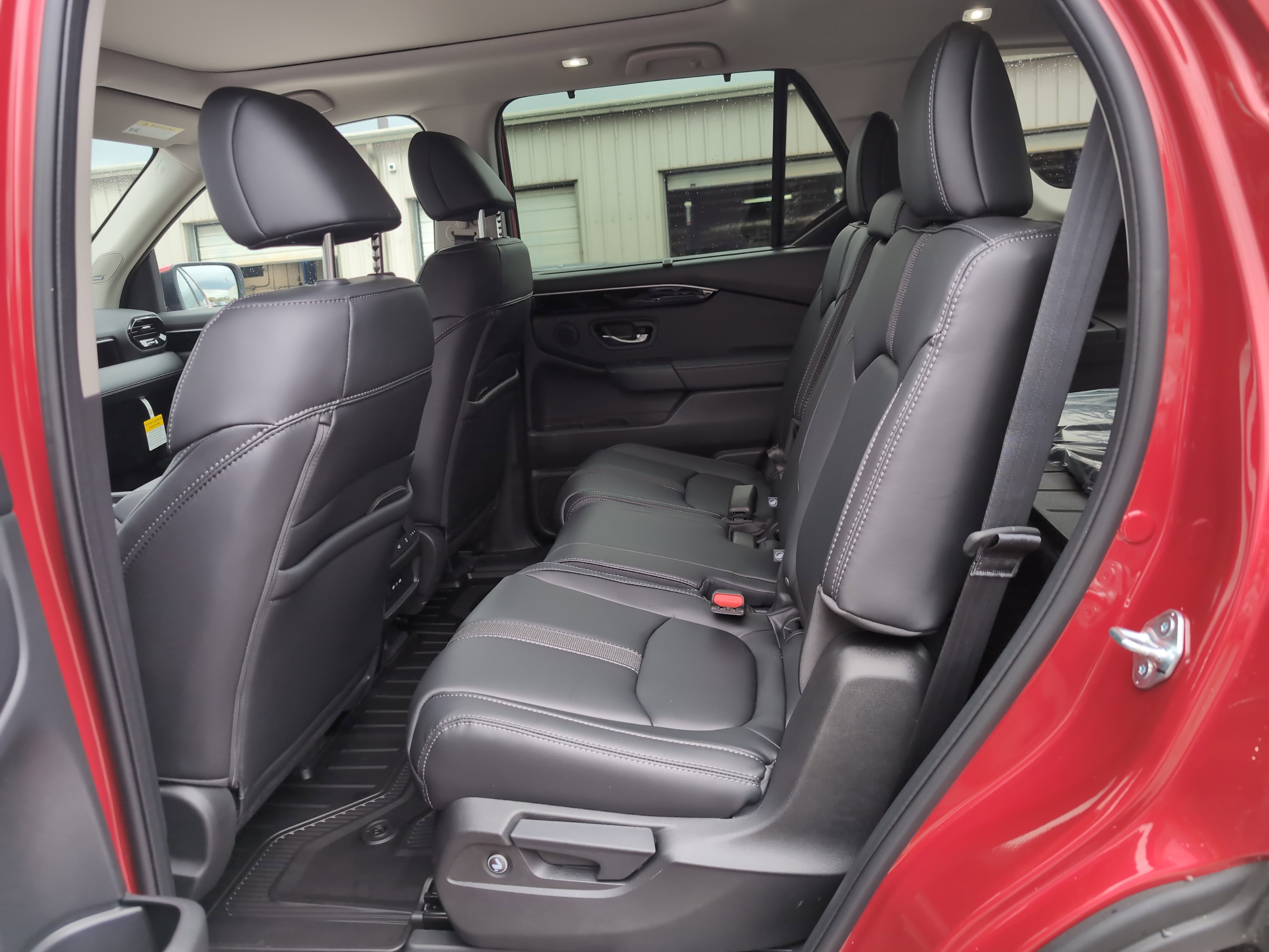 Certified 2025 Honda Pilot Touring image 20