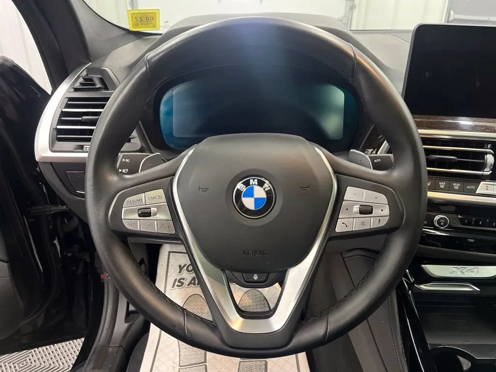 Used 2025 BMW X4 xDrive30i AWD/4WD image 22