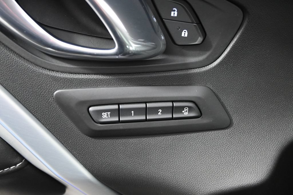 Used 2018 Chevrolet Camaro SS RWD image 20