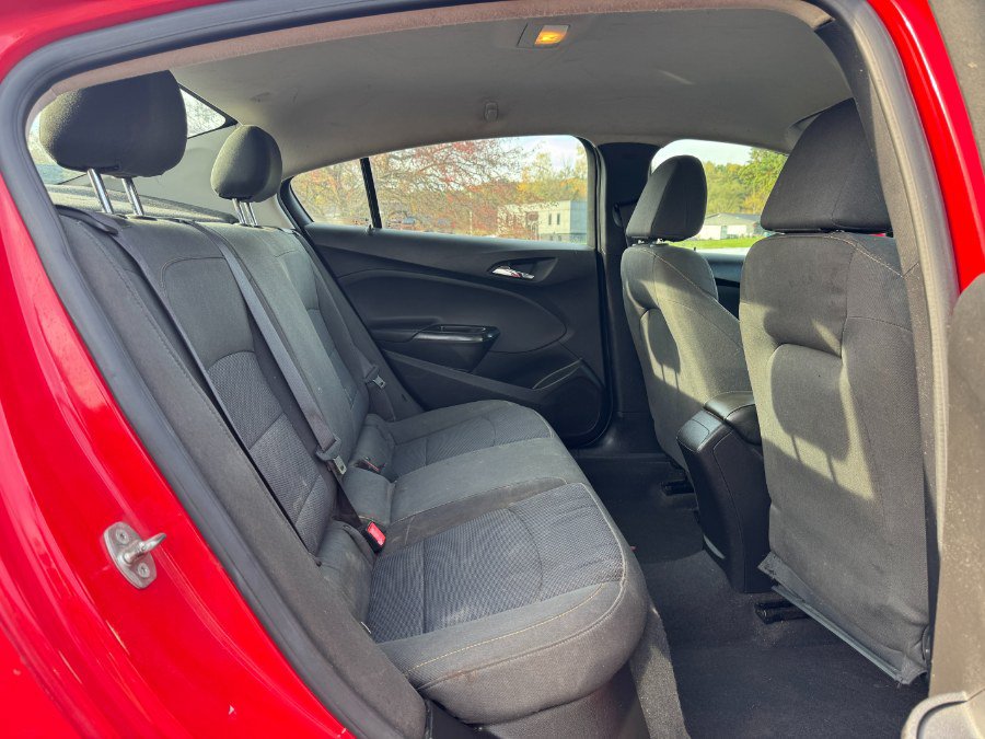 Used 2017 Chevrolet Cruze LS FWD image 17